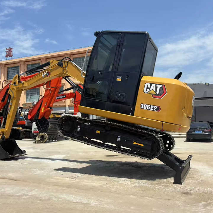 CAT 306E Used Excavator Latest Model 6tons 95% New Original with EPA CE Excavator Cat 306 mini digger excavator - Экскаватор: фото 1 CAT 306E Used Excavator Latest Model 6tons 95% New Original with EPA CE Excavator Cat 306 mini digger excavator - Экскаватор: фото 1