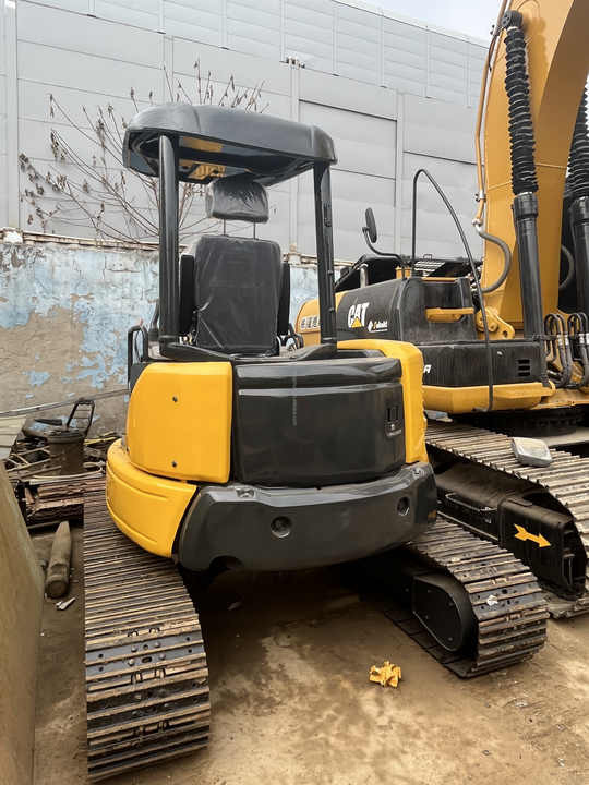 High Quality Competitive Price Used Excavator Pc35mr-2 in Good Condition for Sale - Гусеничный экскаватор: фото 4 High Quality Competitive Price Used Excavator Pc35mr-2 in Good Condition for Sale - Гусеничный экскаватор: фото 4