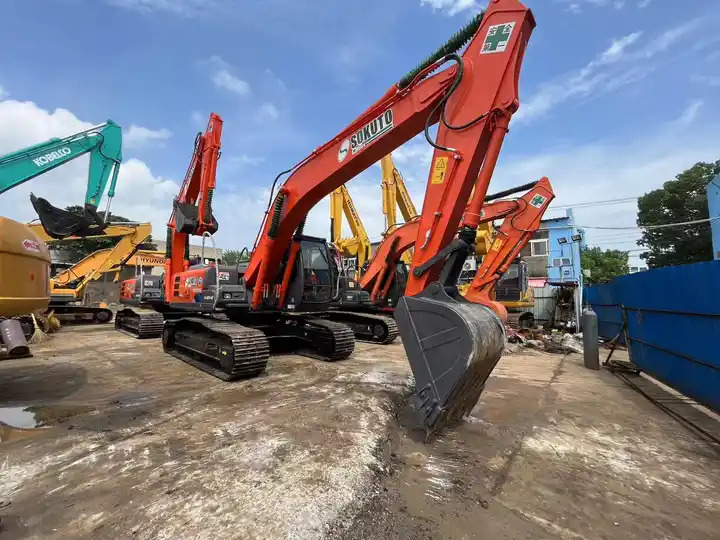 Hot sale Low Working Hour Hitachi zx120 cheap used excavator Japan Made Hitachi zx200 20 ton Excavator in good condition - Гусеничный экскаватор: фото 4 Hot sale Low Working Hour Hitachi zx120 cheap used excavator Japan Made Hitachi zx200 20 ton Excavator in good condition - Гусеничный экскаватор: фото 4