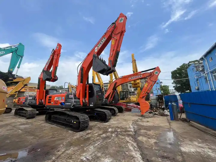 Hot sale Low Working Hour Hitachi zx120 cheap used excavator Japan Made Hitachi zx200 20 ton Excavator in good condition - Гусеничный экскаватор: фото 3 Hot sale Low Working Hour Hitachi zx120 cheap used excavator Japan Made Hitachi zx200 20 ton Excavator in good condition - Гусеничный экскаватор: фото 3