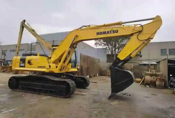 Original Color Japan Imported Efficient Energy Used Komatsu Pc300-7 Hydraulic Crawler Excavator In Shanghai - Гусеничный экскаватор: фото 2 Original Color Japan Imported Efficient Energy Used Komatsu Pc300-7 Hydraulic Crawler Excavator In Shanghai - Гусеничный экскаватор: фото 2