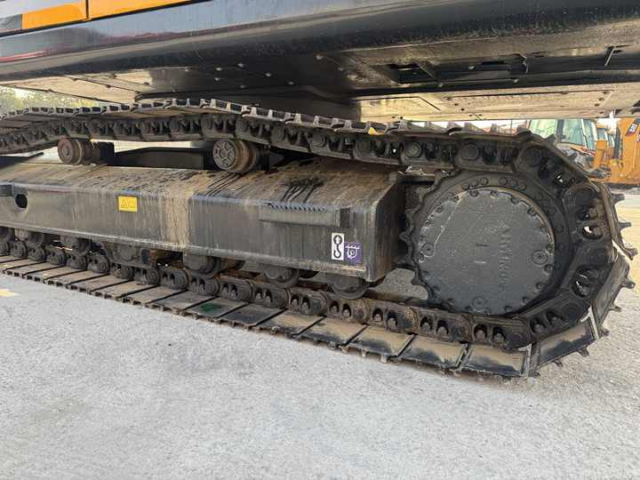 Гусеничный экскаватор Original Used Korea  22ton Hyundai 220lc-9s Excavator for Sale in Good Condition and Low Working Time: фото 6