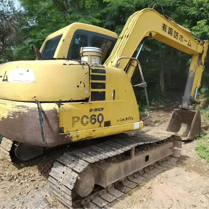 Used Japan Original Secondhand Komatsu PC56-7 PC60-8 PC70-8 Mini Digger Crawler Excavator - Экскаватор: фото 2 Used Japan Original Secondhand Komatsu PC56-7 PC60-8 PC70-8 Mini Digger Crawler Excavator - Экскаватор: фото 2