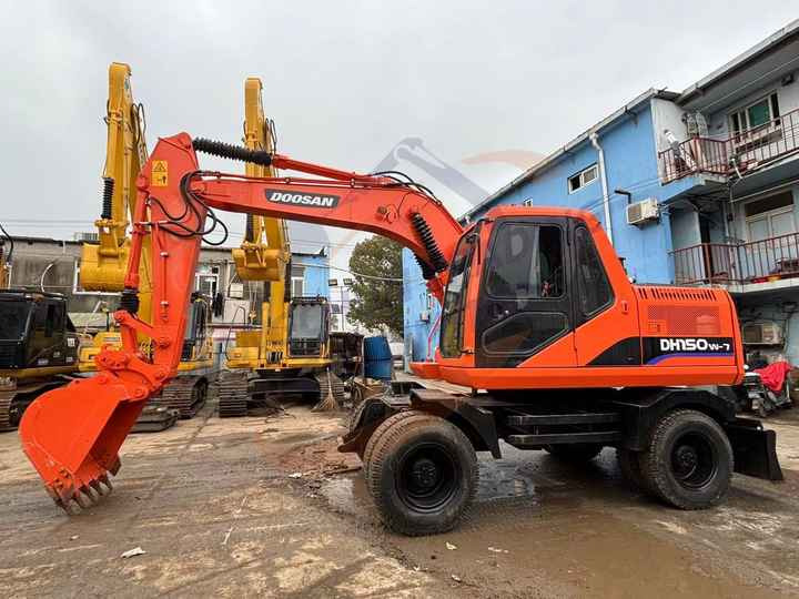 Used excavator doosan dh150 excavators machinery doosan dx60 dx80 dx75 dx225 Good Condition Low price - Гусеничный экскаватор: фото 3 Used excavator doosan dh150 excavators machinery doosan dx60 dx80 dx75 dx225 Good Condition Low price - Гусеничный экскаватор: фото 3
