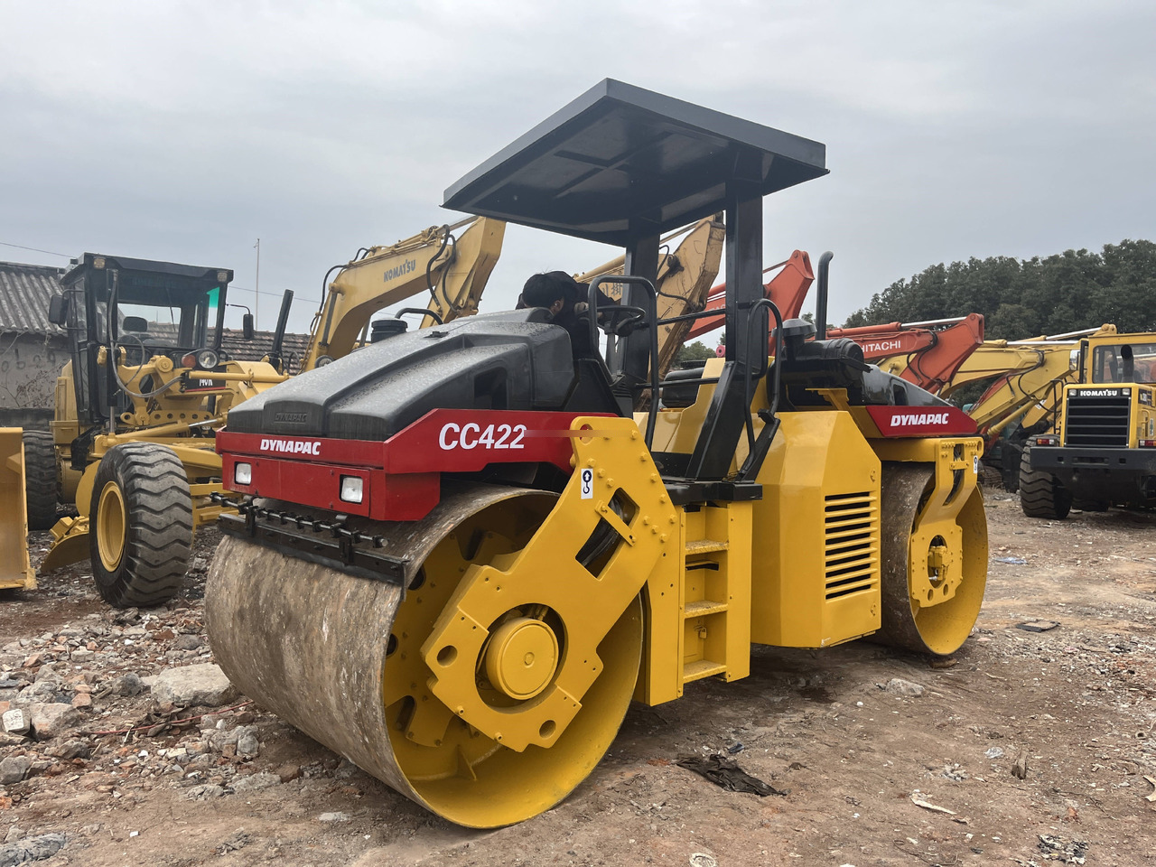 Used road roller Dynapac CC422 with Double Drum Roller in Good Condition - Дорожный каток: фото 2 Used road roller Dynapac CC422 with Double Drum Roller in Good Condition - Дорожный каток: фото 2
