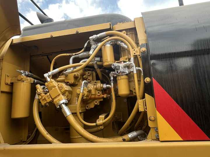 Perfect performance caterpillar Used 336D2L 336D2 336D Hydraulic Crawler Excavator Suitable For Construction - Гусеничный экскаватор: фото 3 Perfect performance caterpillar Used 336D2L 336D2 336D Hydraulic Crawler Excavator Suitable For Construction - Гусеничный экскаватор: фото 3