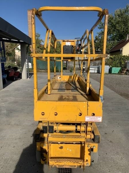 Haulotte Compact 8 - 8m, electric - Ножничный подъемник: фото 3 Haulotte Compact 8 - 8m, electric - Ножничный подъемник: фото 3