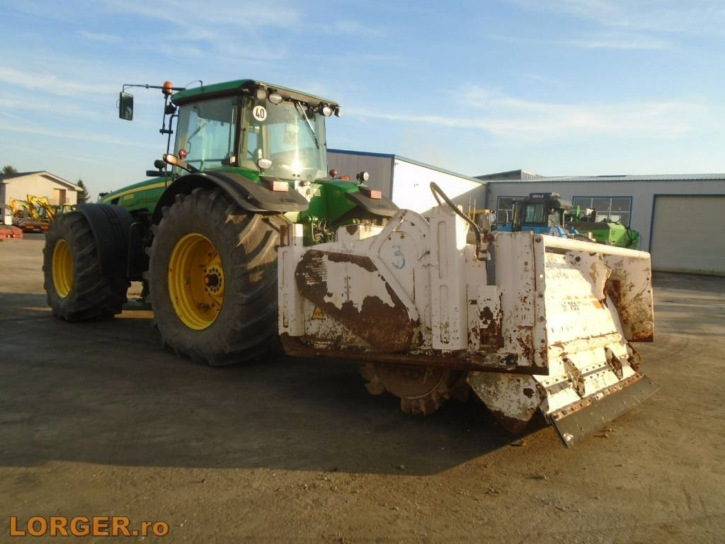John Deere 8530 cu stabilizator de sol Wirtgen WS 250. - Трактор: фото 3 John Deere 8530 cu stabilizator de sol Wirtgen WS 250. - Трактор: фото 3