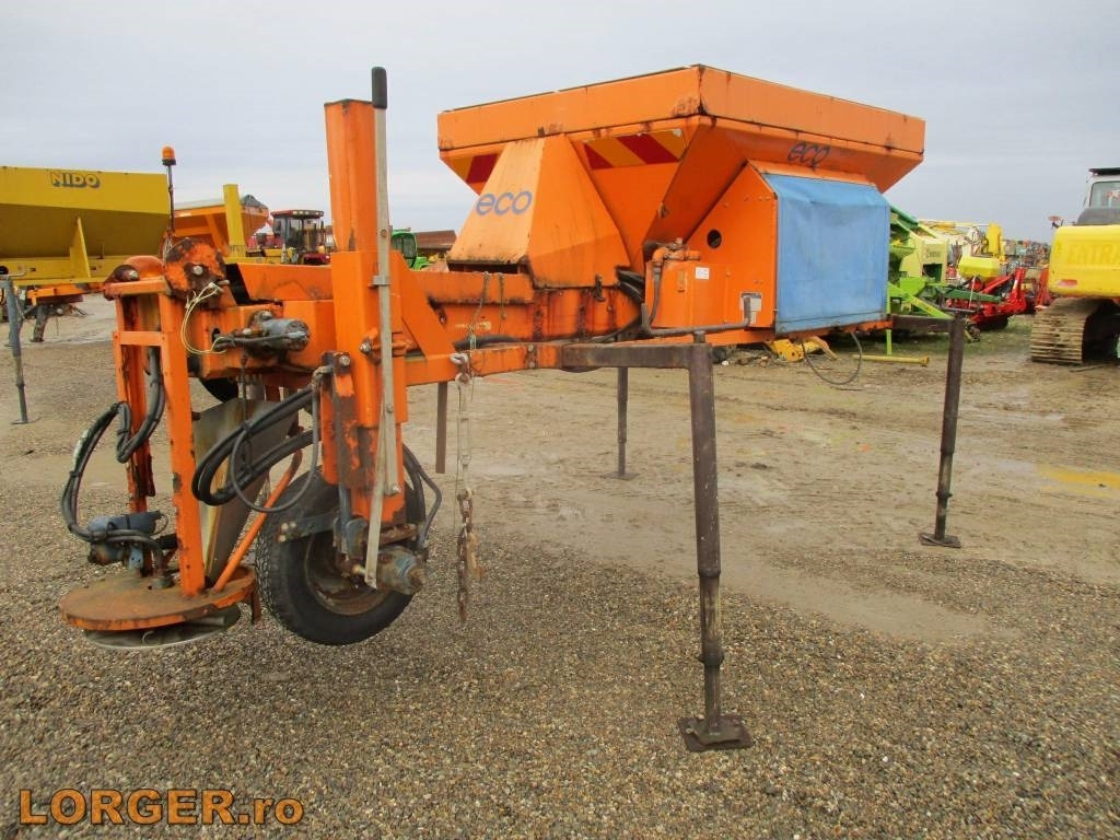 Nido Eco 10-30 WTL - Разбрасыватель песка/ Соли для Коммунальной и специальной техники: фото 1 Nido Eco 10-30 WTL - Разбрасыватель песка/ Соли для Коммунальной и специальной техники: фото 1