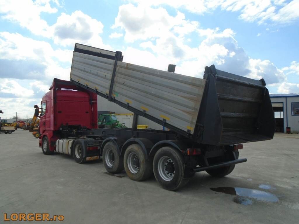 Schwarzmuller R420 Schwarzmuller R420 - Прицеп-фургон: фото 1 Schwarzmuller R420 Schwarzmuller R420 - Прицеп-фургон: фото 1