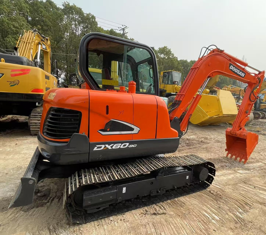 Doosan dx60-9 - Экскаватор: фото 1 Doosan dx60-9 - Экскаватор: фото 1