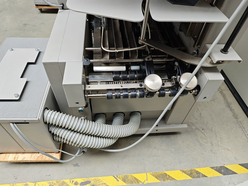 Horizon VAC-60Hc | 2006 - Печатное оборудование: фото 3 Horizon VAC-60Hc | 2006 - Печатное оборудование: фото 3