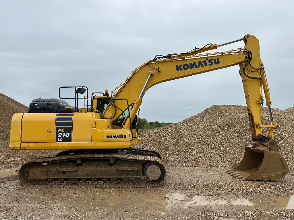 Komatsu PC 210 LC-11 - Гусеничный экскаватор: фото 2 Komatsu PC 210 LC-11 - Гусеничный экскаватор: фото 2
