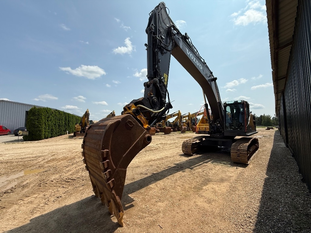 Volvo EC 300 EL - Гусеничный экскаватор: фото 2 Volvo EC 300 EL - Гусеничный экскаватор: фото 2