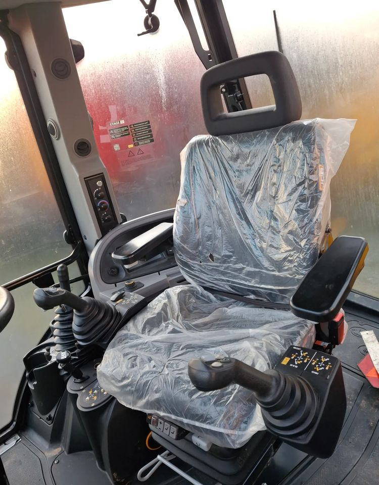 Экскаватор-погрузчик JCB 3CX PLUS AEC: фото 6