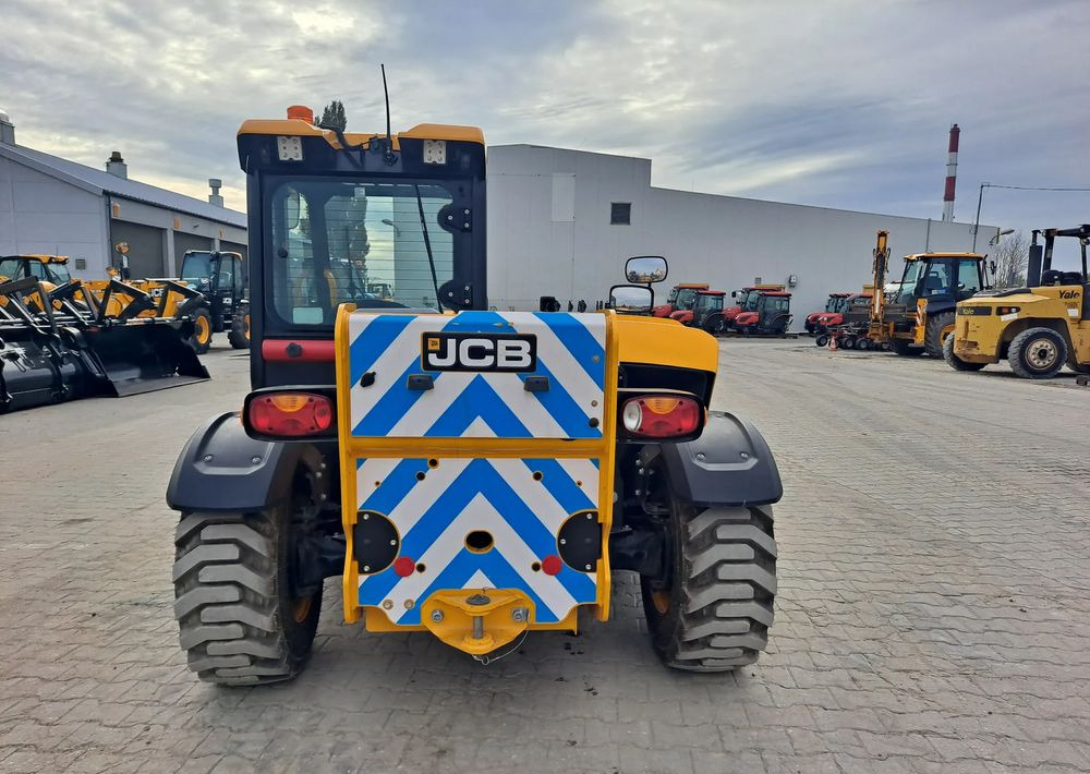 JCB 525-60E - Телескопический погрузчик: фото 5 JCB 525-60E - Телескопический погрузчик: фото 5