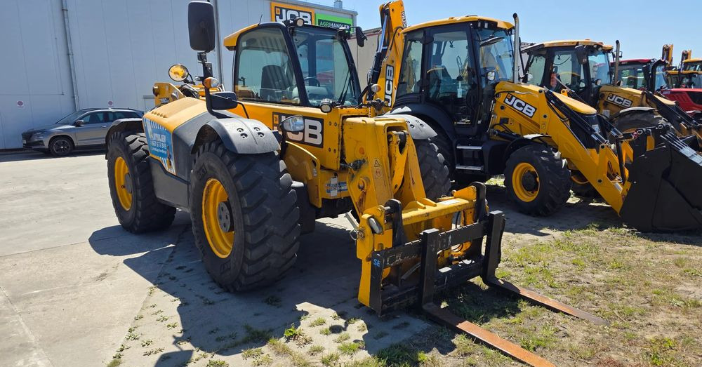 JCB 560-80 Agri Plus - Телескопический погрузчик: фото 2 JCB 560-80 Agri Plus - Телескопический погрузчик: фото 2