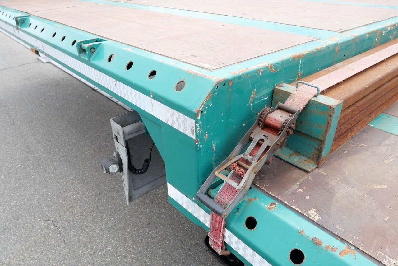 Низкорамный полуприцеп SP32 -G39 MEGA/JUMBO/LIFT/ CONTAINER /FELLECHNER: фото 26 Низкорамный полуприцеп SP32 -G39 MEGA/JUMBO/LIFT/ CONTAINER /FELLECHNER: фото 26