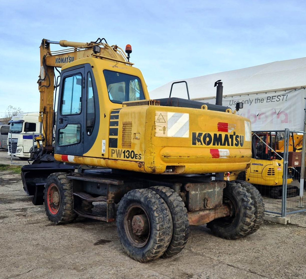 Колёсный экскаватор KOMATSU PW130 ES-6K: фото 6 Колёсный экскаватор KOMATSU PW130 ES-6K: фото 6