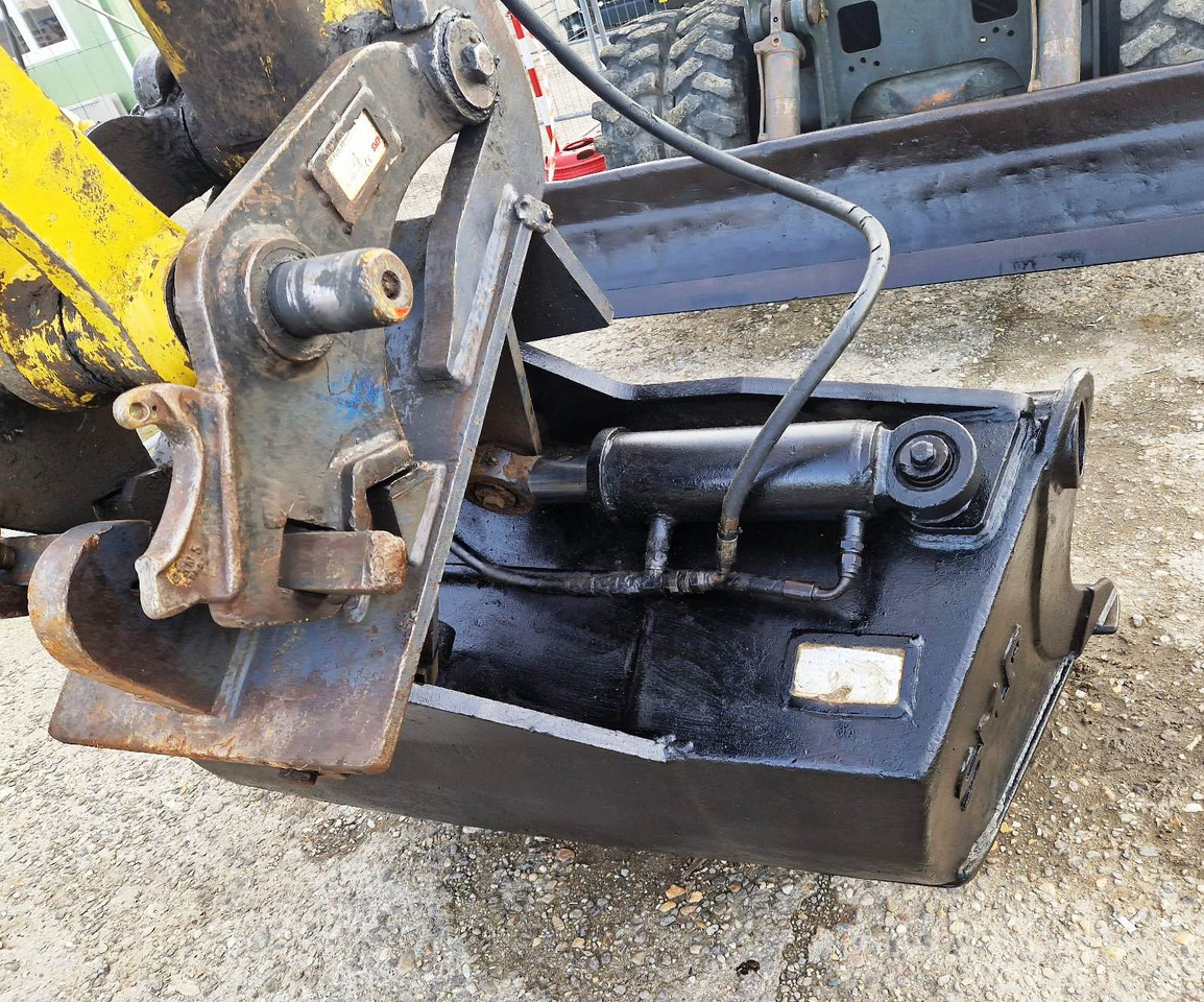 Колёсный экскаватор KOMATSU PW130 ES-6K: фото 12 Колёсный экскаватор KOMATSU PW130 ES-6K: фото 12