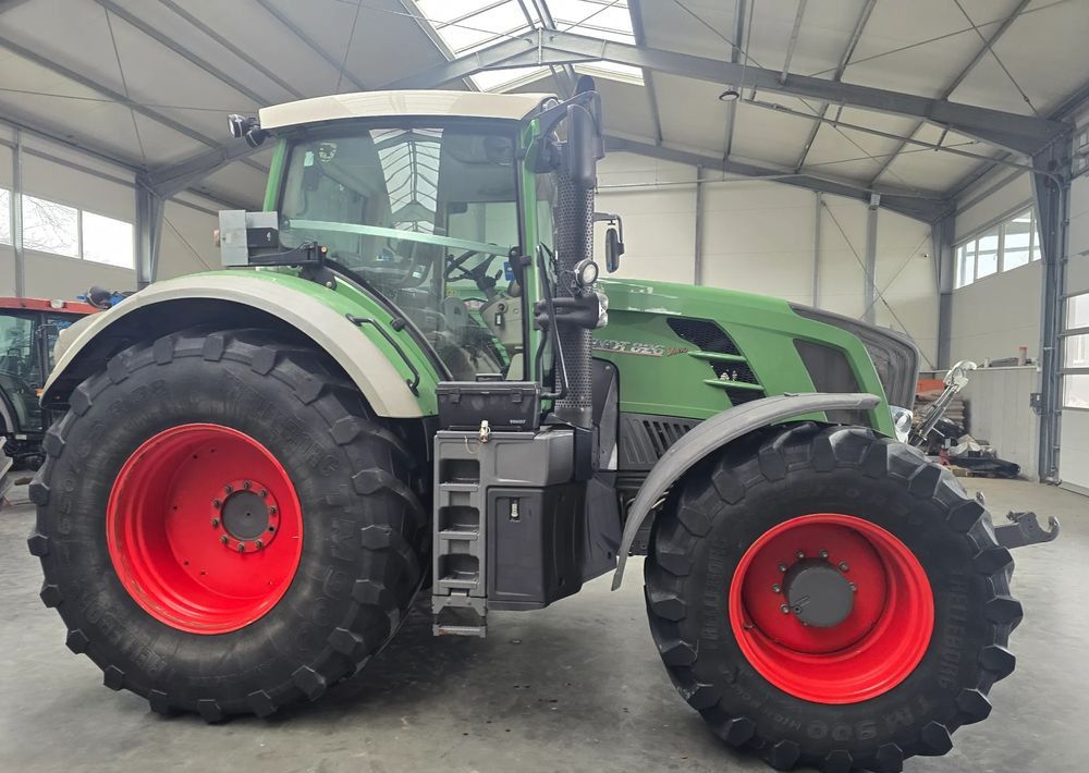 Fendt 826 SCR ProfiPlus - Трактор: фото 1 Fendt 826 SCR ProfiPlus - Трактор: фото 1