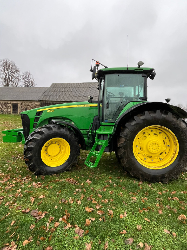 John Deere 8530 - Трактор: фото 1 John Deere 8530 - Трактор: фото 1