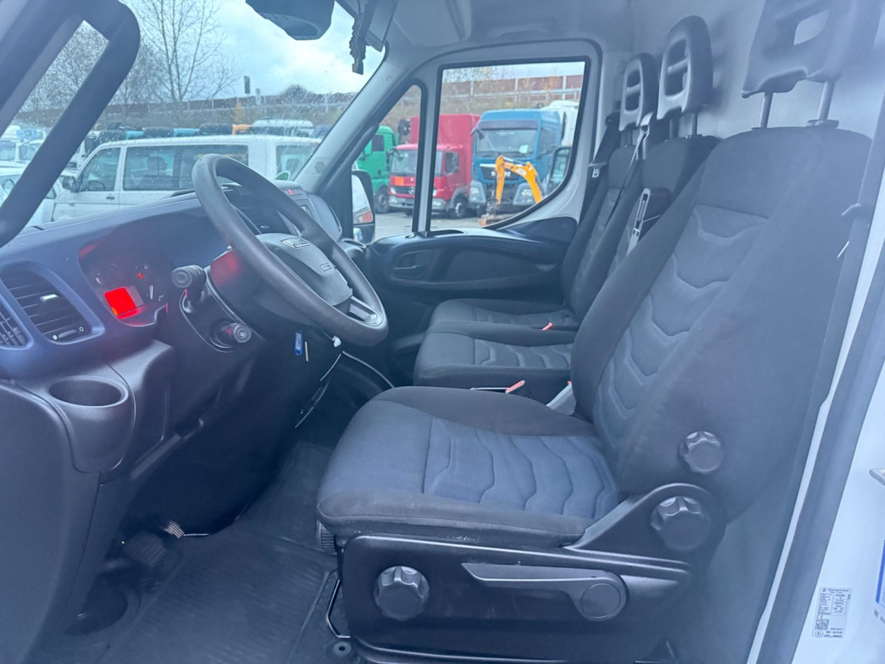 Цельнометаллический фургон Iveco Daily Kasten HKa 35 S 16 AUTOMATIK: фото 15