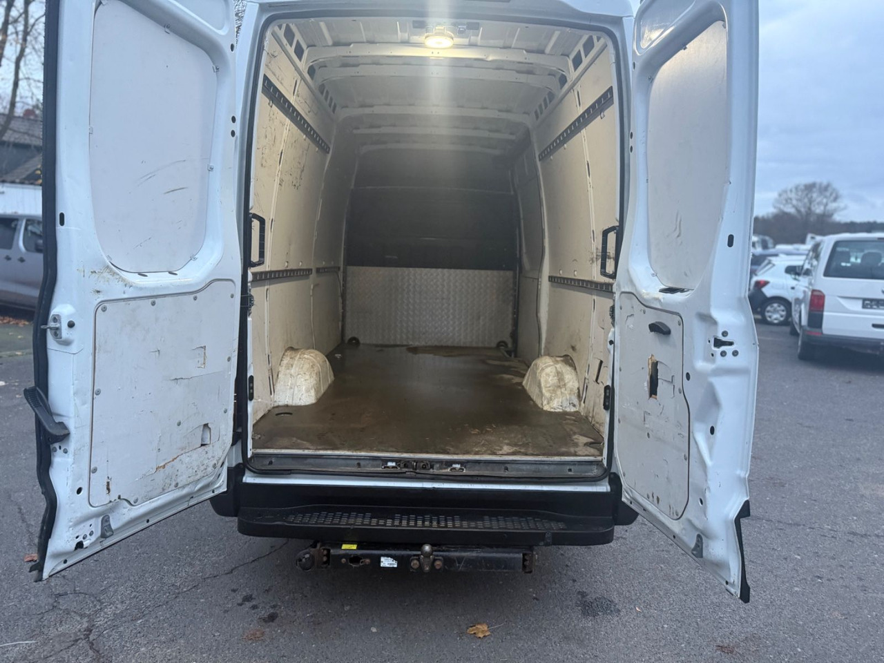 Цельнометаллический фургон Iveco Daily Kasten HKa 35 S 16 AUTOMATIK: фото 8