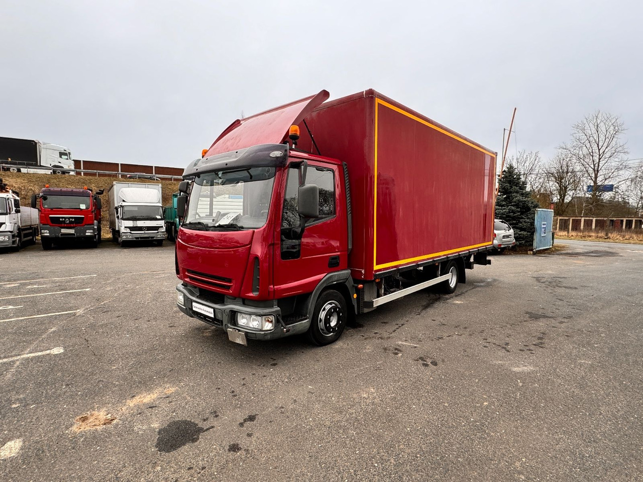 Iveco ML 80 E 21 - Грузовик с закрытым кузовом: фото 3 Iveco ML 80 E 21 - Грузовик с закрытым кузовом: фото 3