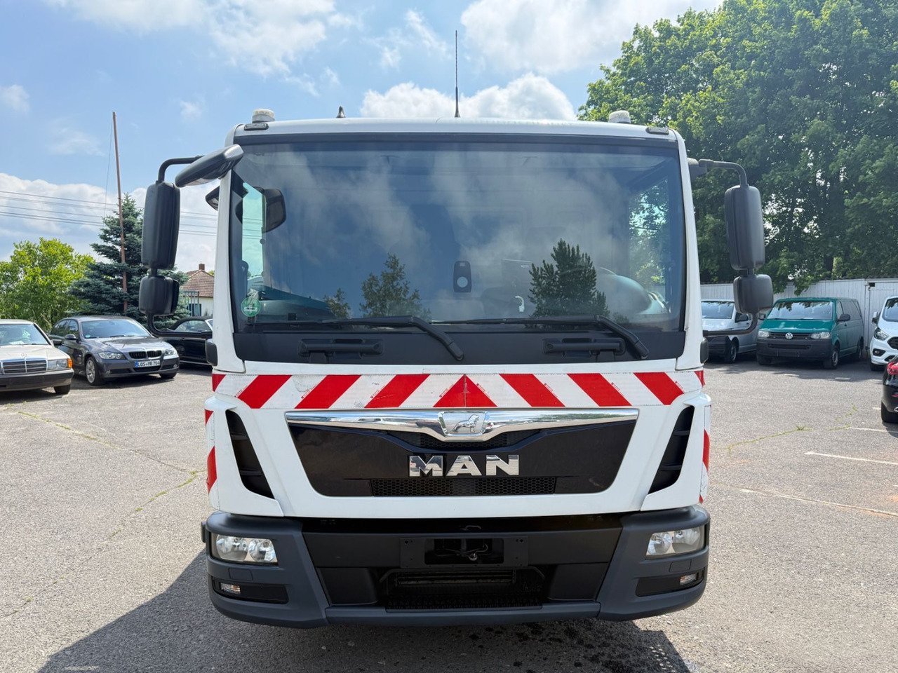MAN TGL 8.180 - Грузовик бортовой/ Платформа: фото 1 MAN TGL 8.180 - Грузовик бортовой/ Платформа: фото 1
