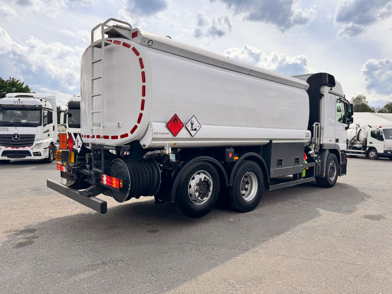 Mercedes-Benz Actros 2541 Tankwagen - Грузовик-цистерна: фото 4 Mercedes-Benz Actros 2541 Tankwagen - Грузовик-цистерна: фото 4