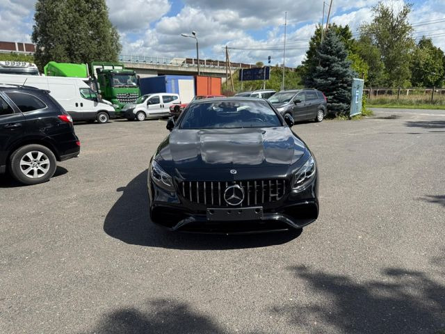 Mercedes-Benz S 63 AMG S -Klasse Coupe S 63 AMG 4Matic+ - Купе: фото 2 Mercedes-Benz S 63 AMG S -Klasse Coupe S 63 AMG 4Matic+ - Купе: фото 2