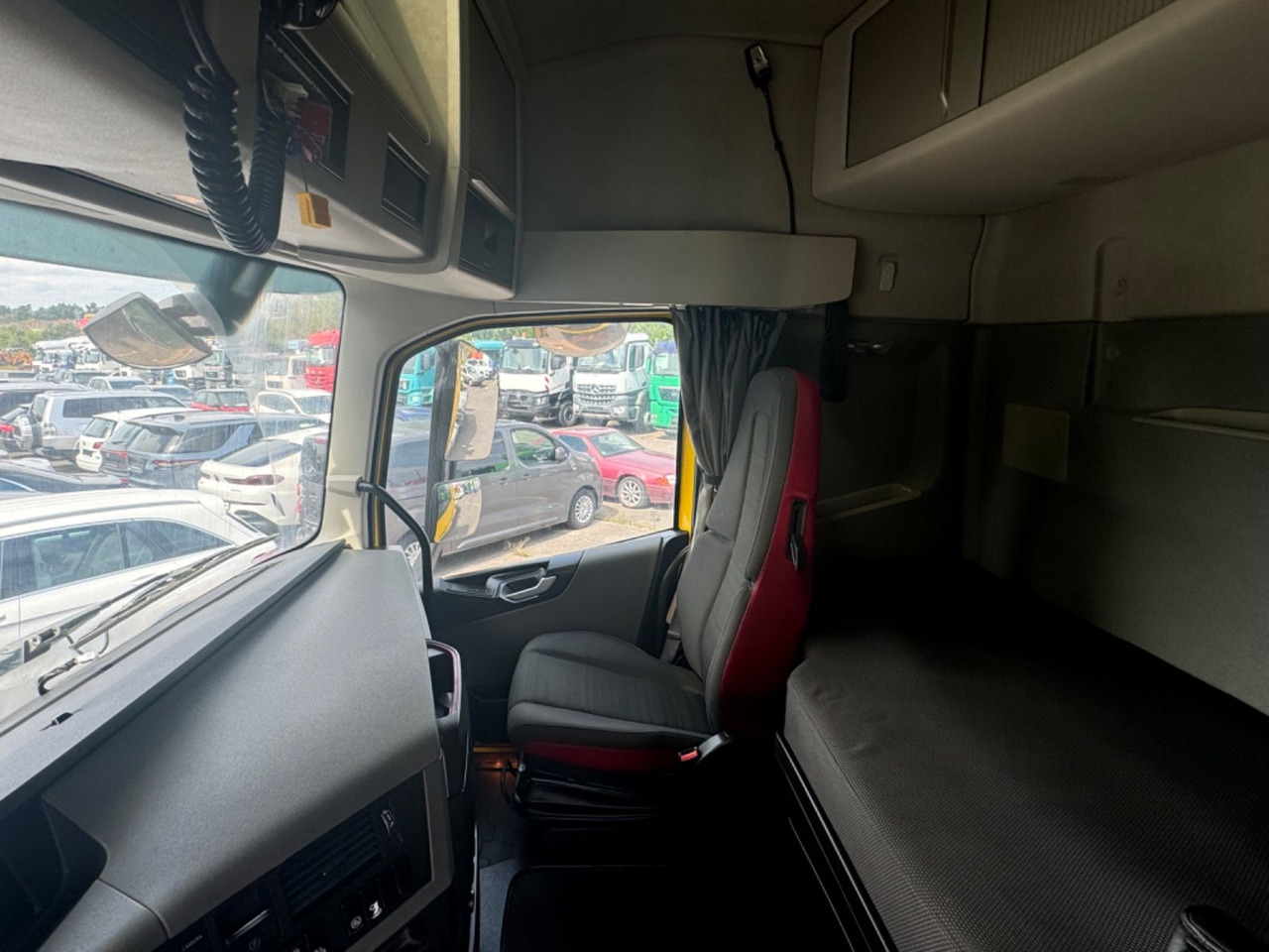 Крюковой мультилифт Volvo FH 460: фото 10
