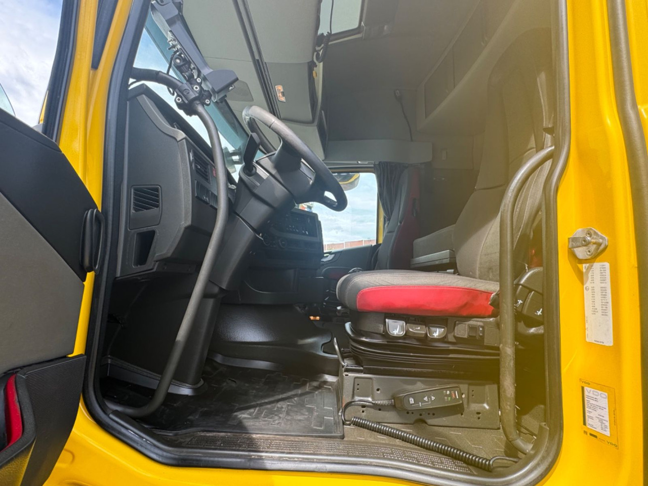 Крюковой мультилифт Volvo FH 460: фото 9