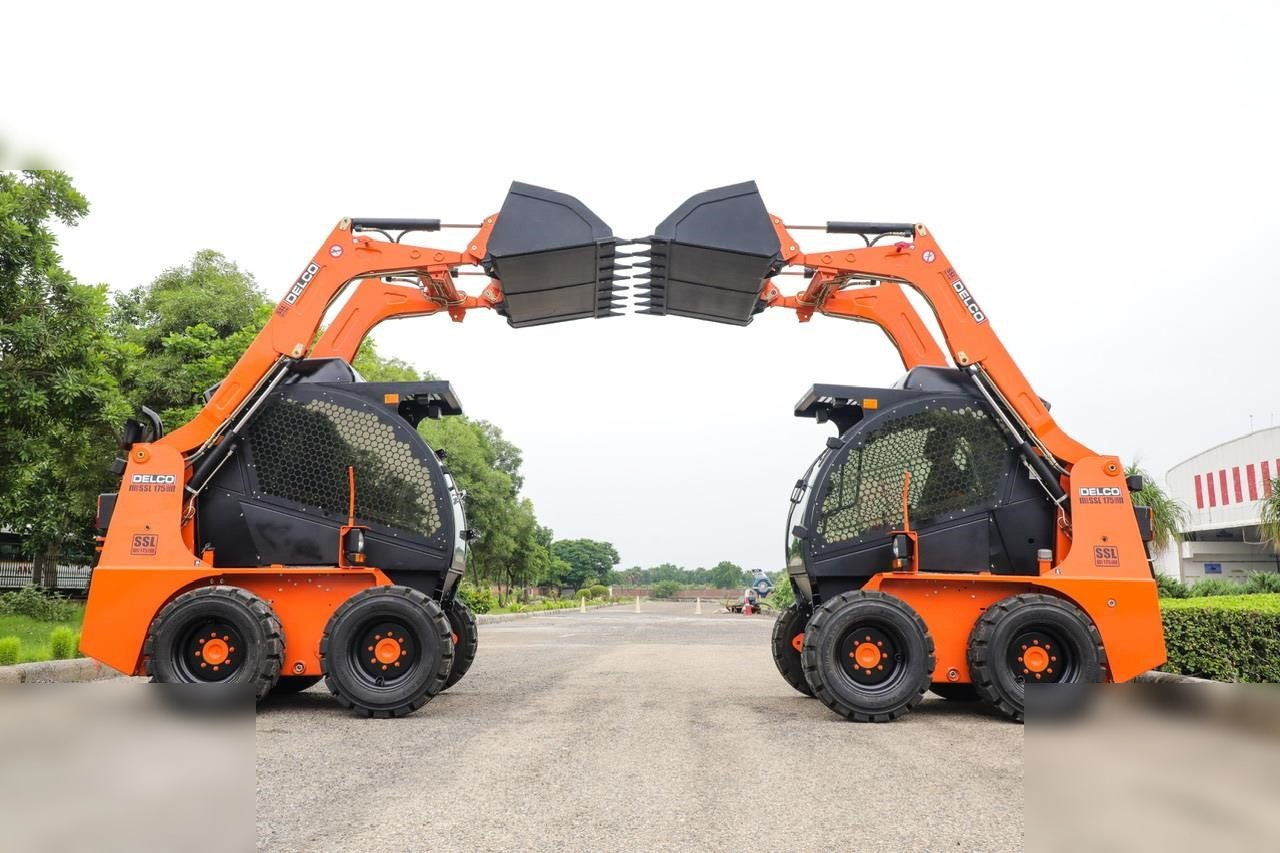 Новый Мини-погрузчик с бортовым поворотом DELCO SSL175: фото 13