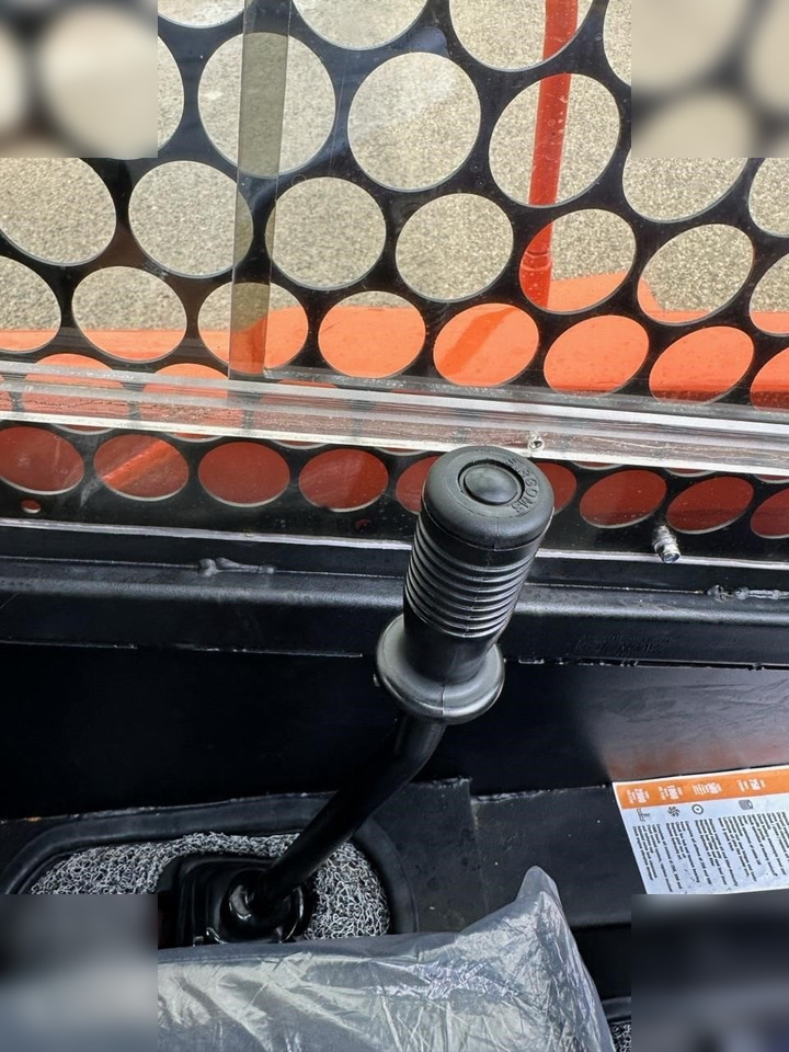 Новый Мини-погрузчик с бортовым поворотом DELCO SSL175: фото 19