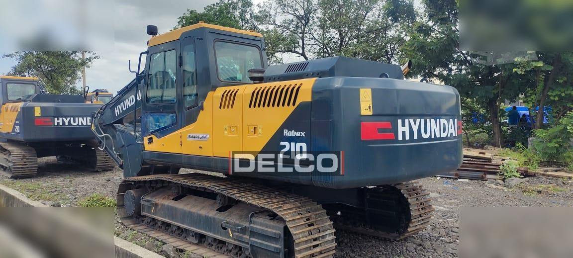 HYUNDAI ROBEX 210 - Гусеничный экскаватор: фото 3 HYUNDAI ROBEX 210 - Гусеничный экскаватор: фото 3