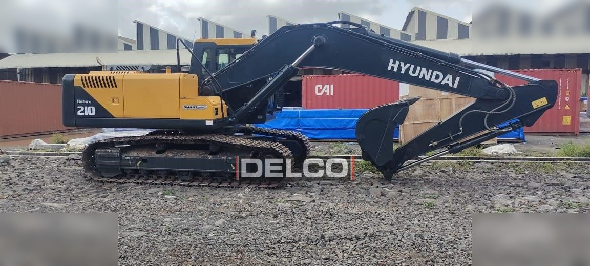 HYUNDAI ROBEX 210 - Гусеничный экскаватор: фото 3 HYUNDAI ROBEX 210 - Гусеничный экскаватор: фото 3