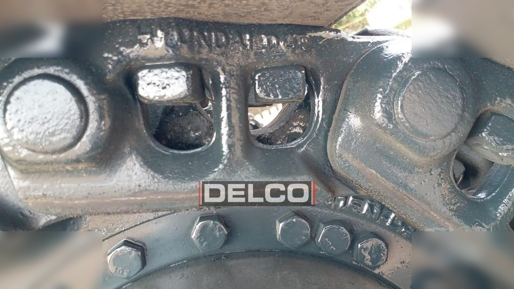 HYUNDAI ROBEX 210 - Гусеничный экскаватор: фото 4 HYUNDAI ROBEX 210 - Гусеничный экскаватор: фото 4