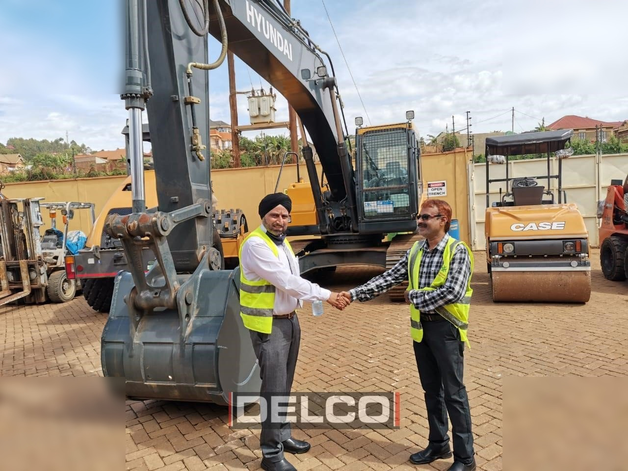 HYUNDAI ROBEX 340L SMART - Гусеничный экскаватор: фото 2 HYUNDAI ROBEX 340L SMART - Гусеничный экскаватор: фото 2