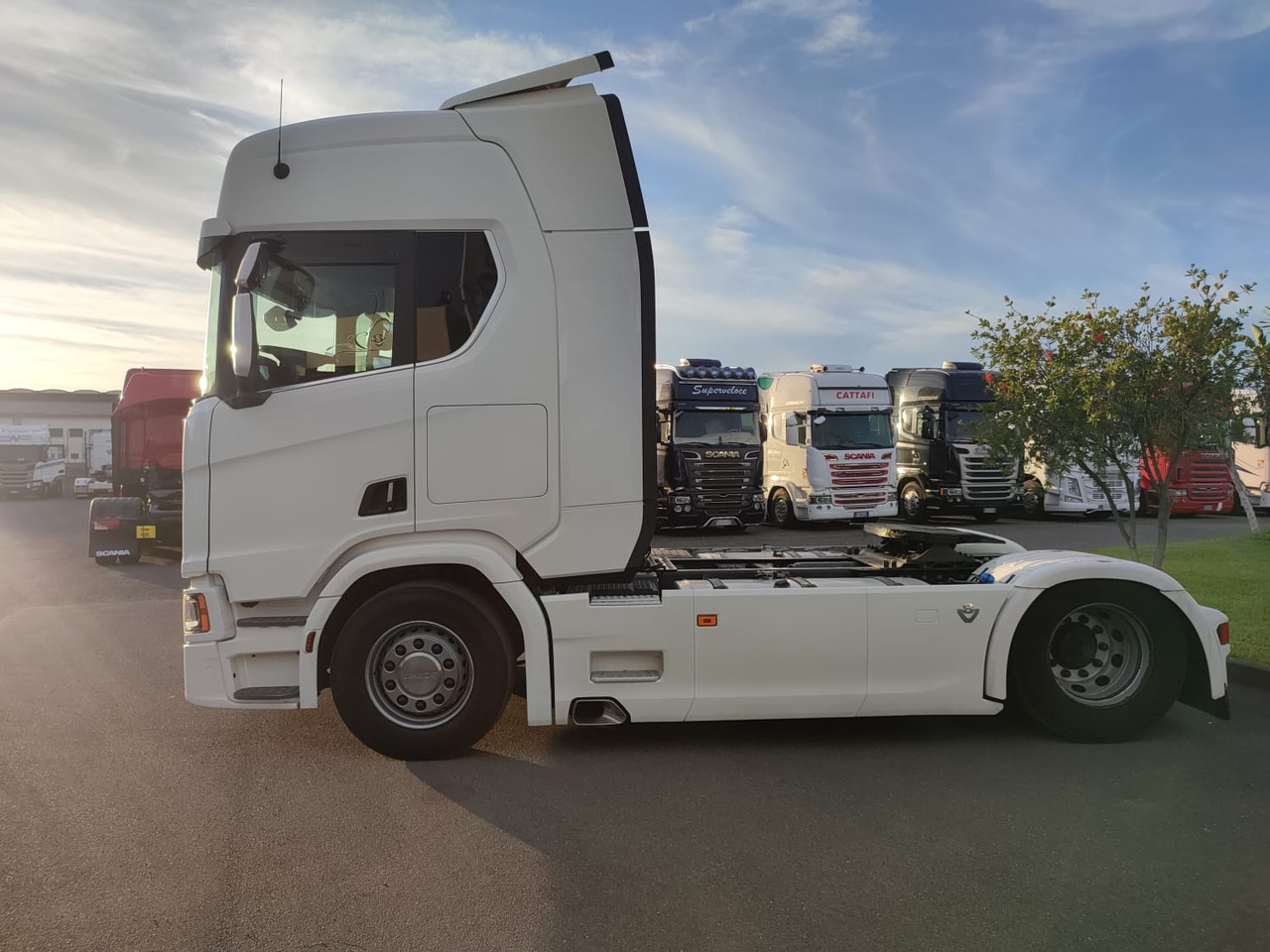 SCANIA R520 - Тягач: фото 4 SCANIA R520 - Тягач: фото 4