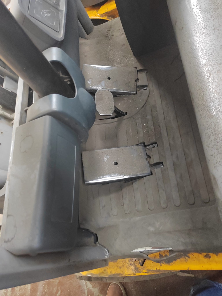 Электропогрузчик Jungheinrich EFG320 no battery ( 3 st paket ): фото 36