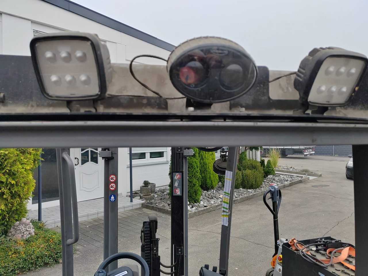 Электропогрузчик Jungheinrich EFG320 no battery ( 3 st paket ): фото 9