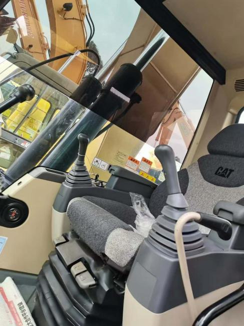 CAT 312C - Гусеничный экскаватор: фото 3 CAT 312C - Гусеничный экскаватор: фото 3