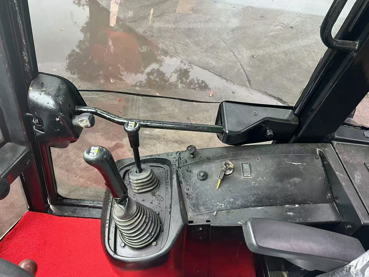 CAT 910M - Колёсный погрузчик: фото 5 CAT 910M - Колёсный погрузчик: фото 5