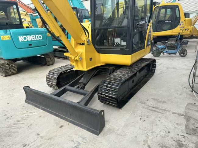 Komatsu PC56 - Мини-экскаватор: фото 3 Komatsu PC56 - Мини-экскаватор: фото 3