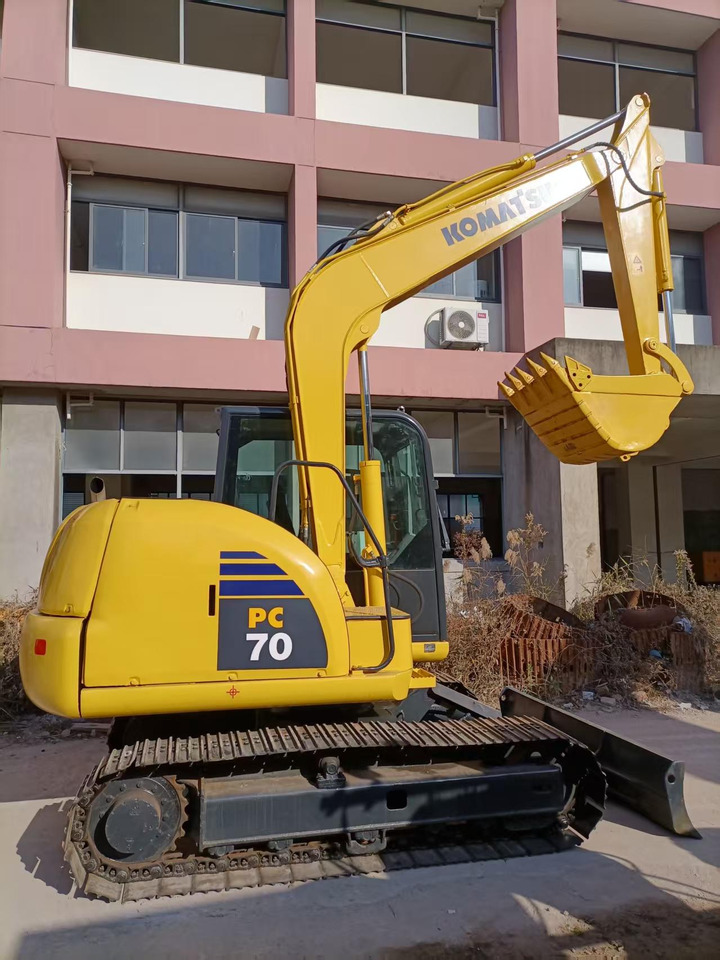 Komatsu PC70 - Мини-экскаватор: фото 1 Komatsu PC70 - Мини-экскаватор: фото 1