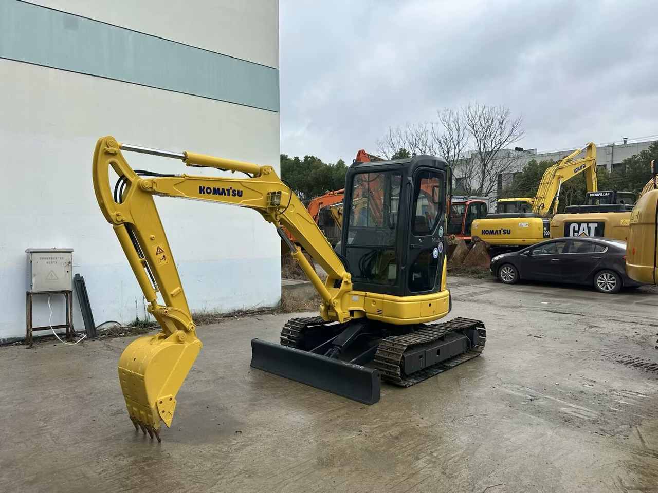 Komatsu pc35MR - Мини-экскаватор: фото 2 Komatsu pc35MR - Мини-экскаватор: фото 2