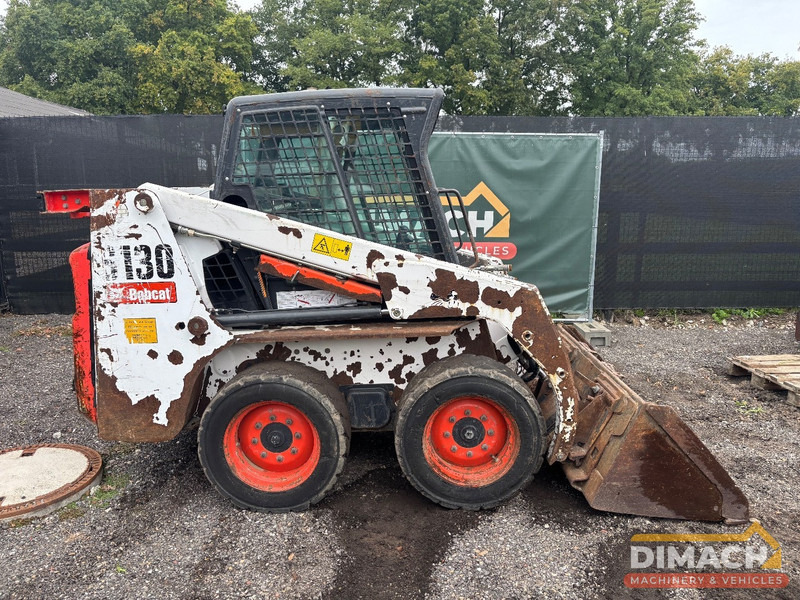 Bobcat S130 - Мини-погрузчик с бортовым поворотом: фото 2 Bobcat S130 - Мини-погрузчик с бортовым поворотом: фото 2