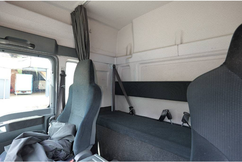 Грузовик с закрытым кузовом MAN TGM 12.290 wissellaadbak laadklep -loadlift - BDF: фото 18